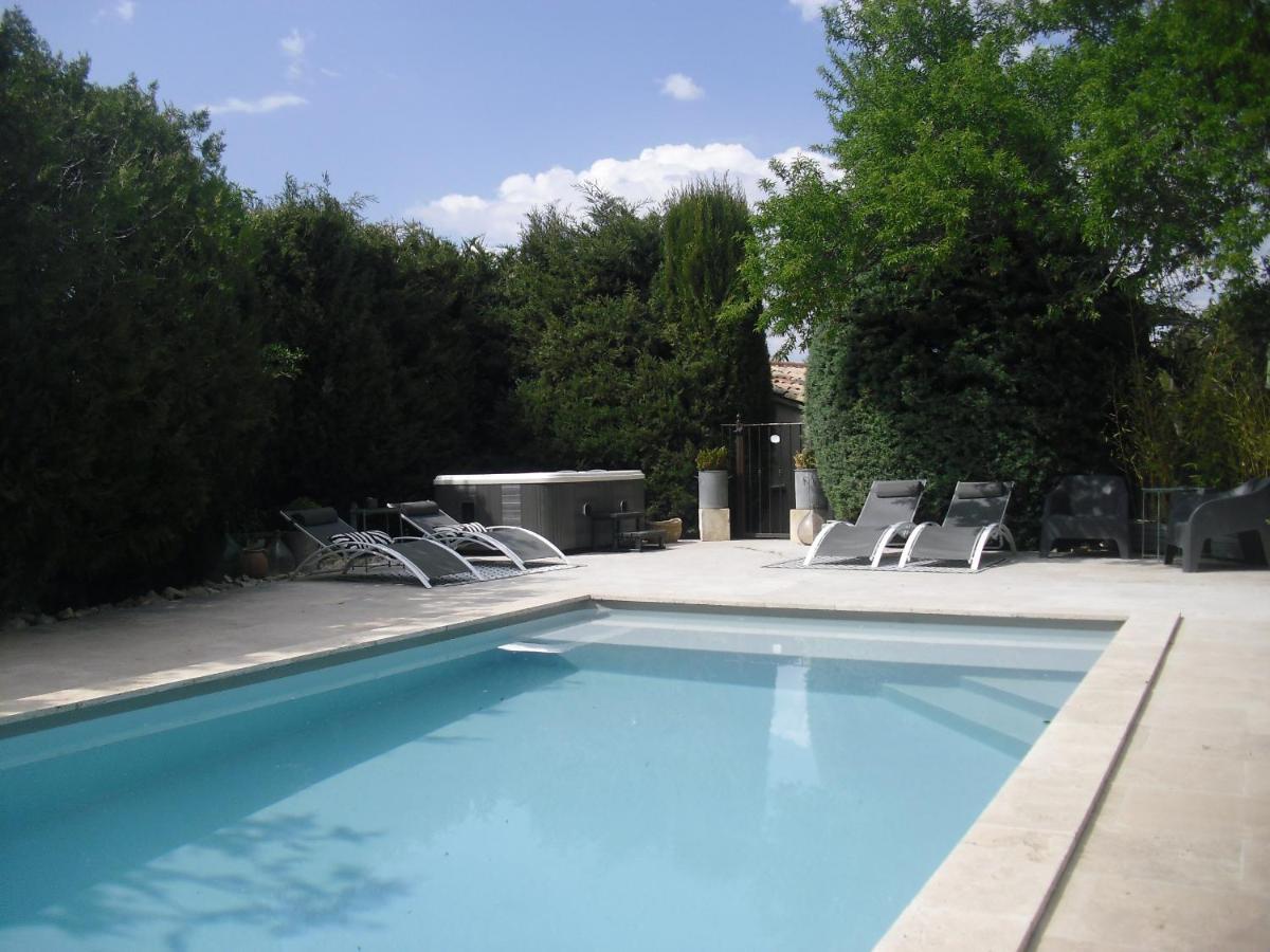 Holiday home De Charme Piscine Et En Provence