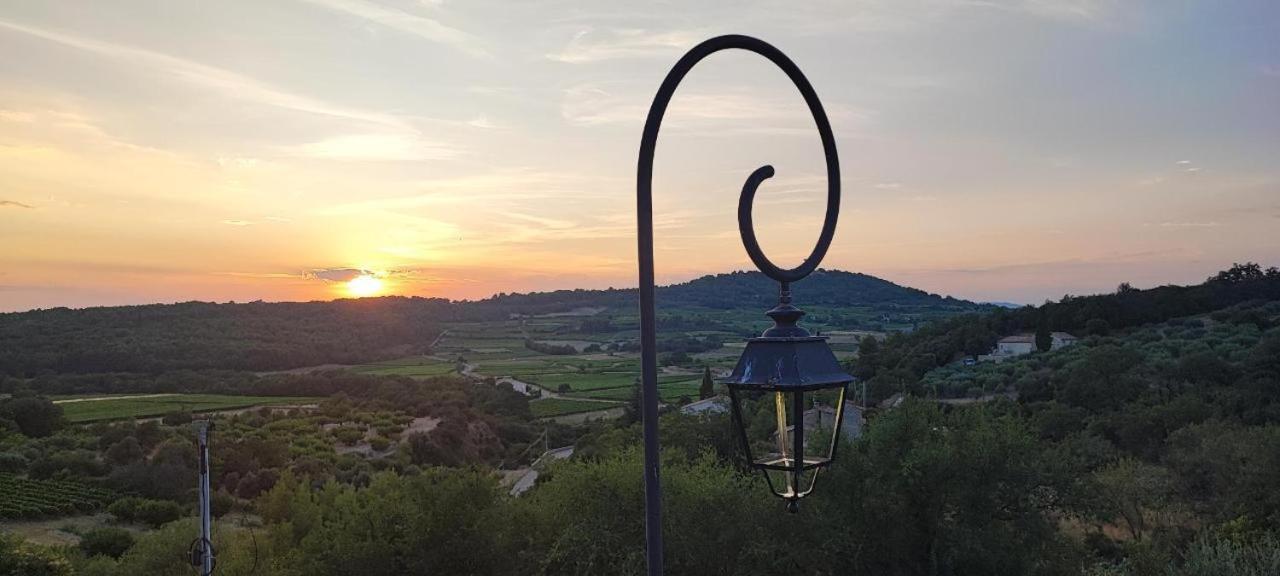 De Charme Piscine Et En Provence Holiday home *